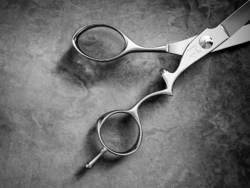 HH11 Tsuku - 5.5 Inches Hair Shears- Wet Cutting Blade with 20 Degree Offset Handle