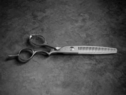 HH11T Hasuji - 26 Teeths - Cobalt and Molybdenum Alloy - Micro Searted Hair Shears