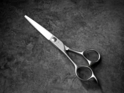 HHVL Mamba - 5.5 Inches - Hybrid Shear with Dry Cutting Properties - Brushed Handle