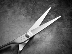 HHVL Mamba - 5.5 Inches - Hybrid Shear with Dry Cutting Properties - Brushed Handle
