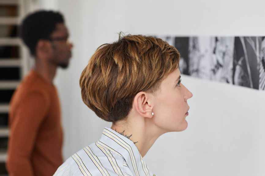 Cutting The Best Short Haircuts for Women in 2025 – A Barber’s Guide