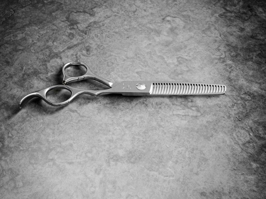 texturizing shear sharpening supports smooth, consistent salon performance